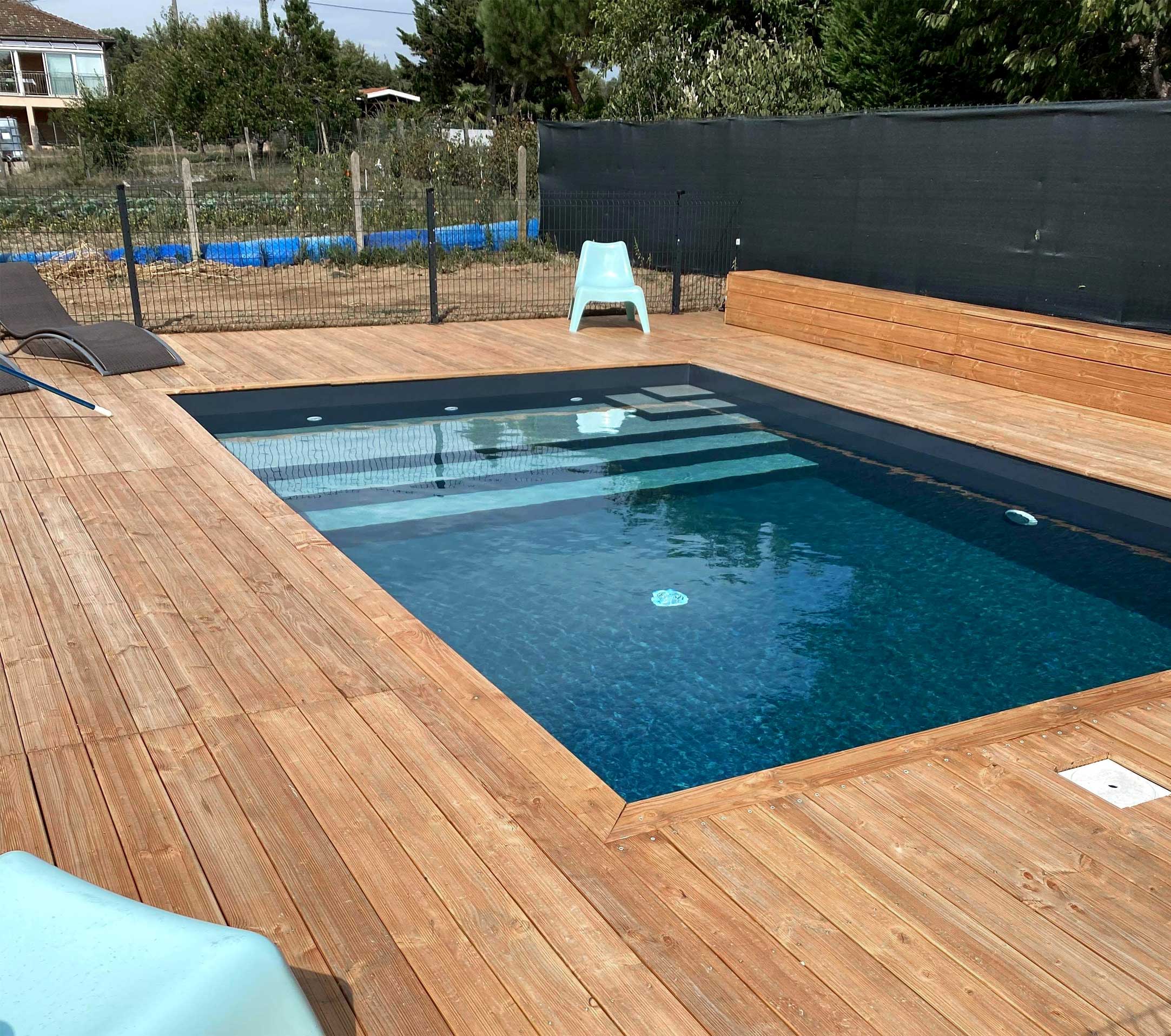 Piscine pleine avec parois en résine étanche de kemica-coatings